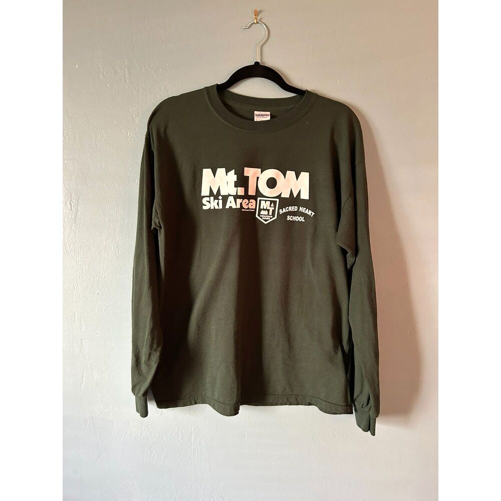 Mt Tom Sacred Heart long sleeve green Gildan ultra blend cotton t-shirt large